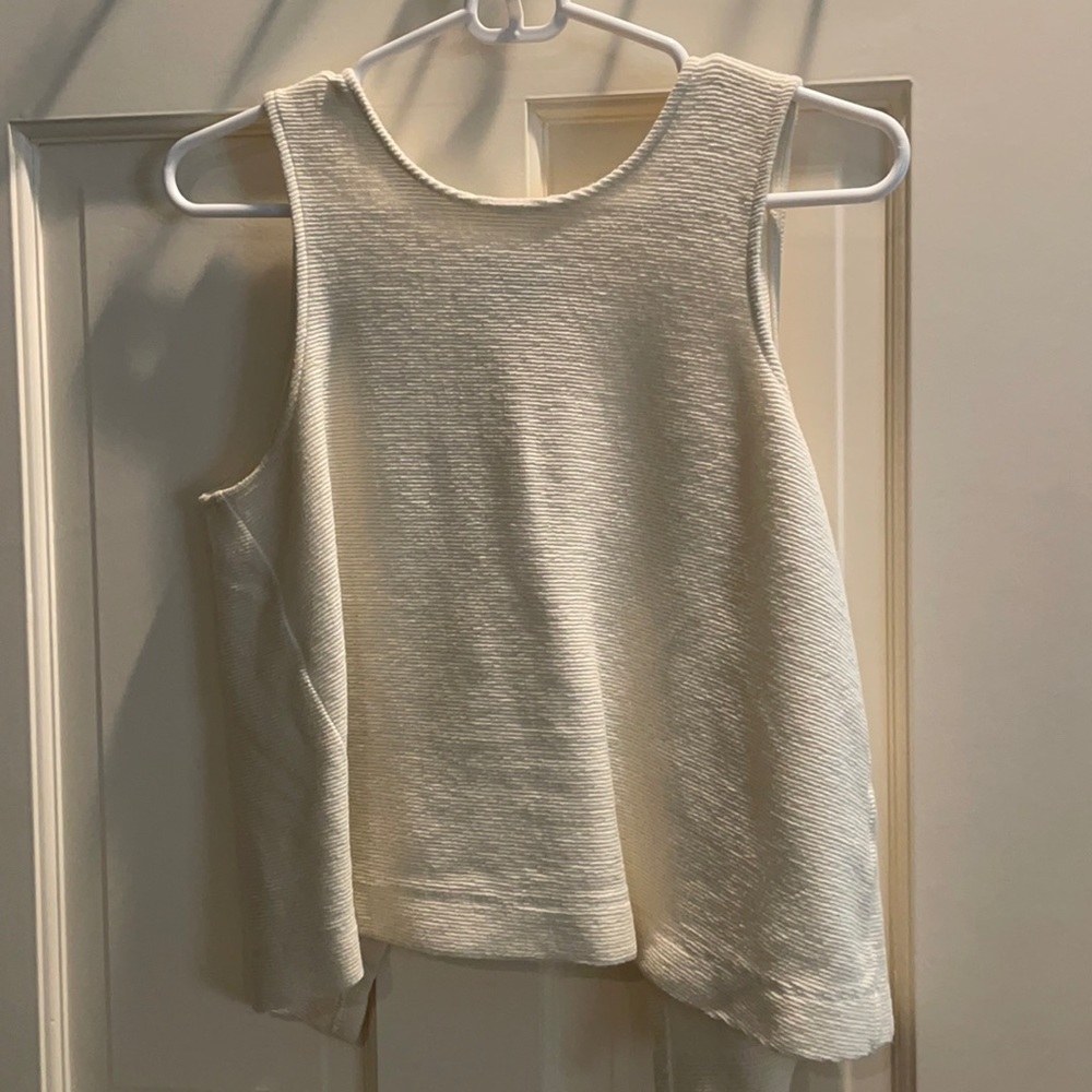 Madewell sleeveless top with open back size small